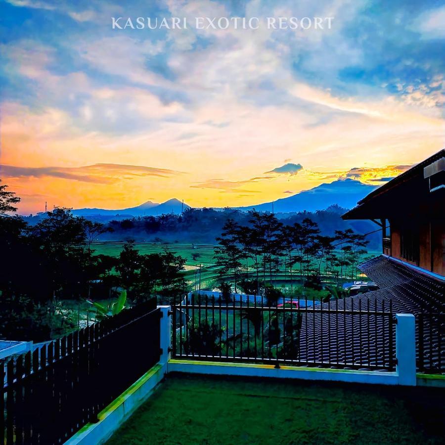 Kasuari Exotic Resort Magelang Zewnętrze zdjęcie